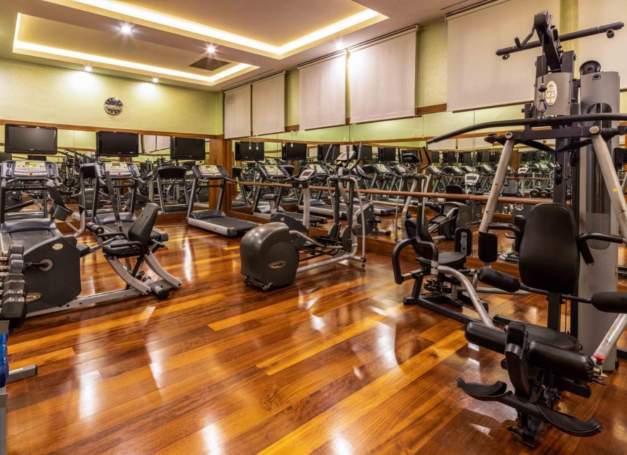 Hotel Celik Palas Convention Center & Thermal Spa Bursa Zewnętrze zdjęcie A gym in a hotel