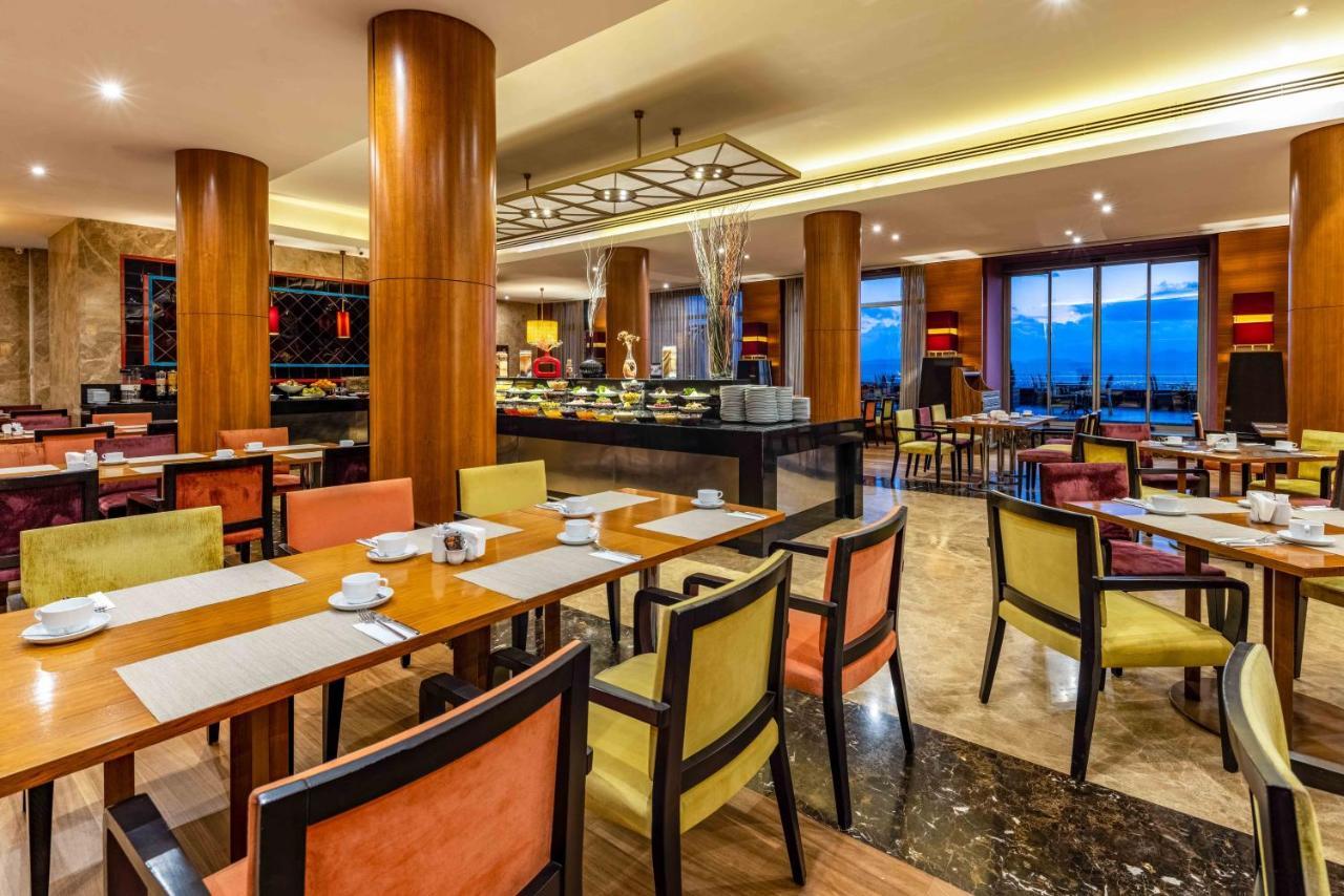 Hotel Celik Palas Convention Center & Thermal Spa Bursa Zewnętrze zdjęcie The restaurant