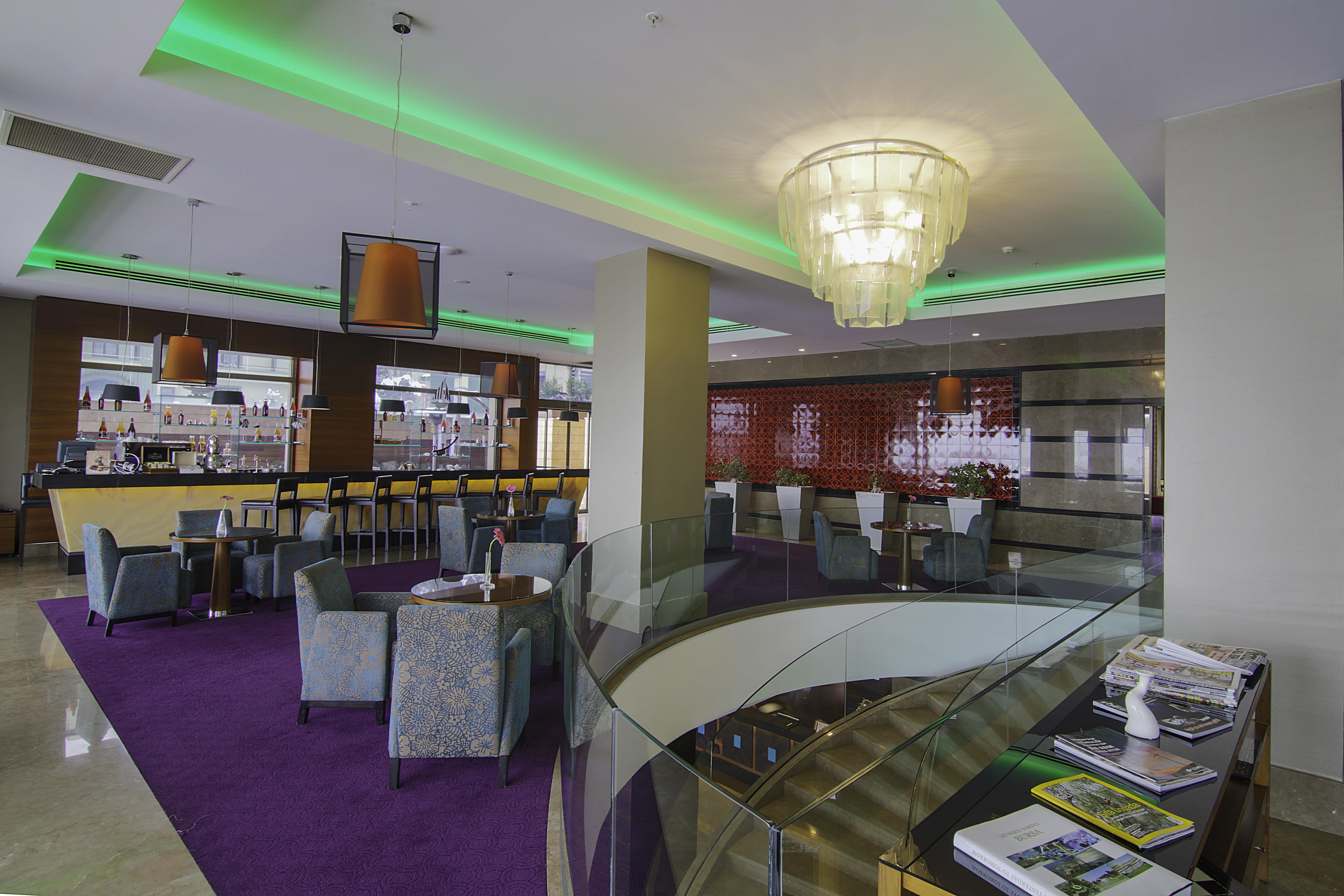 Hotel Celik Palas Convention Center & Thermal Spa Bursa Zewnętrze zdjęcie The bar at the hotel